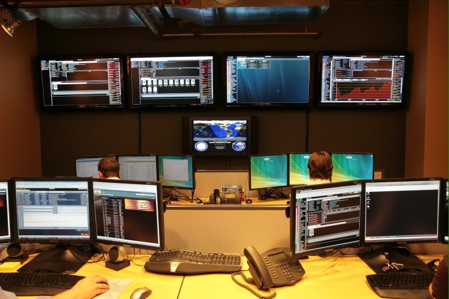 Azaleos network operations center.